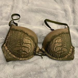 SOLD- Victoria’s Secret bra 32C